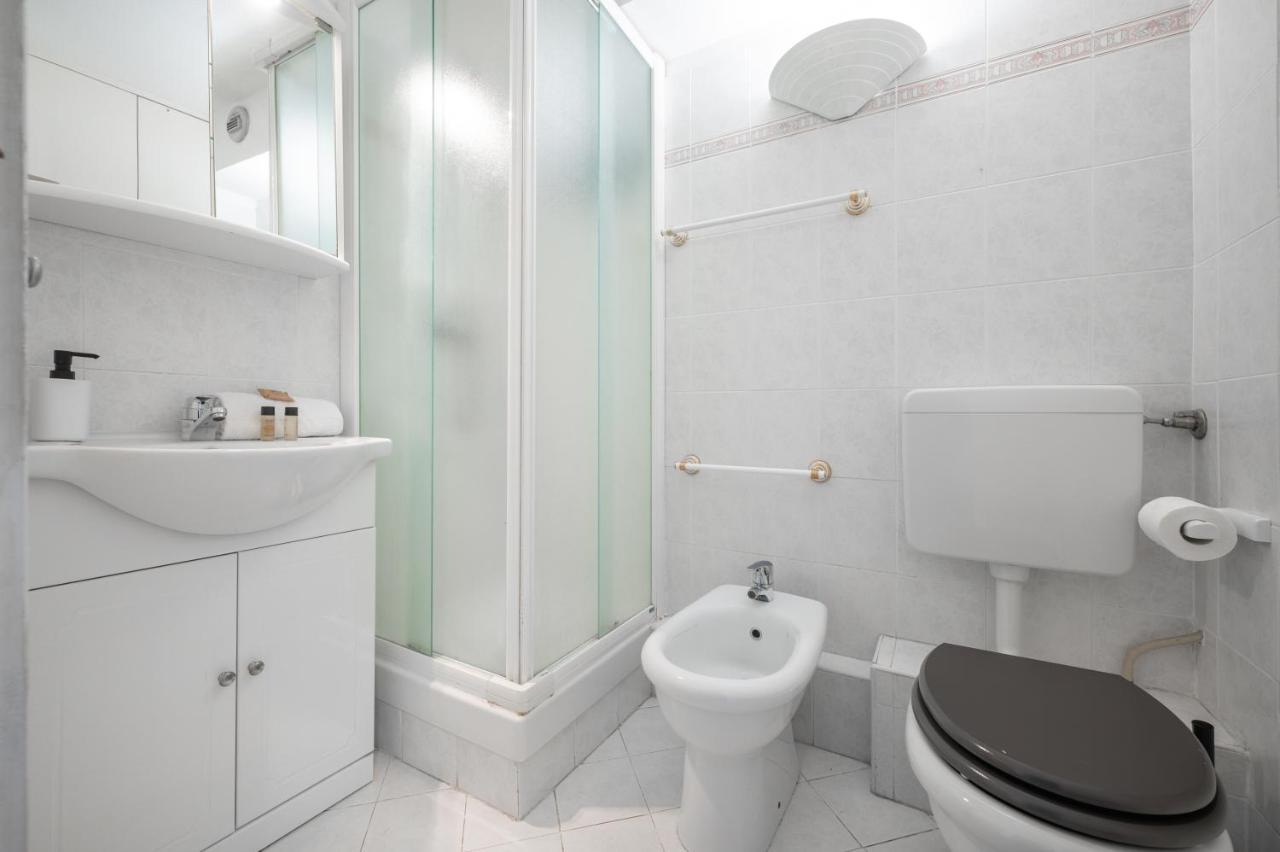 Appartement 4 Pers A 50M De La Plage, Avec Piscine Roquebrune-Cap-Martin Eksteriør bilde